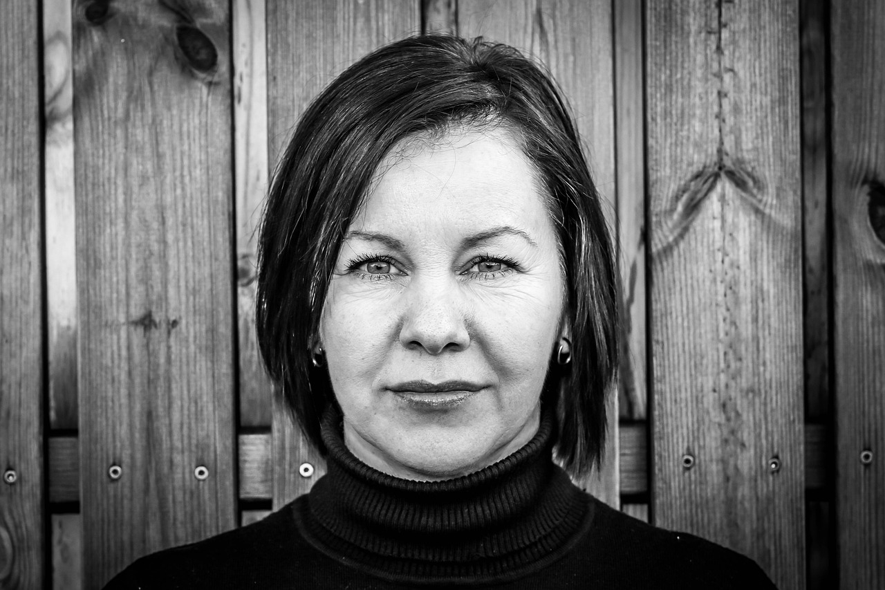 people, portrait, adult-1842335.jpg